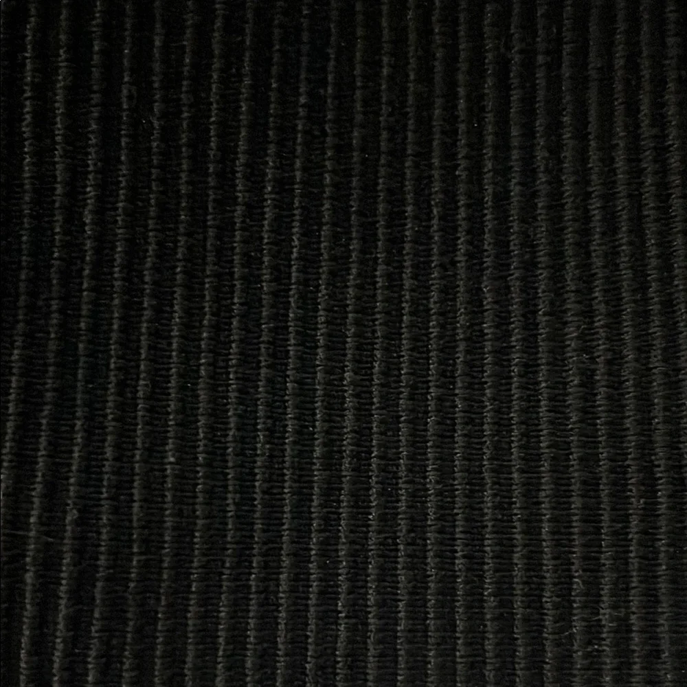 Aritzia Black Fitted Crop Tank Top - Picture 2 of 2